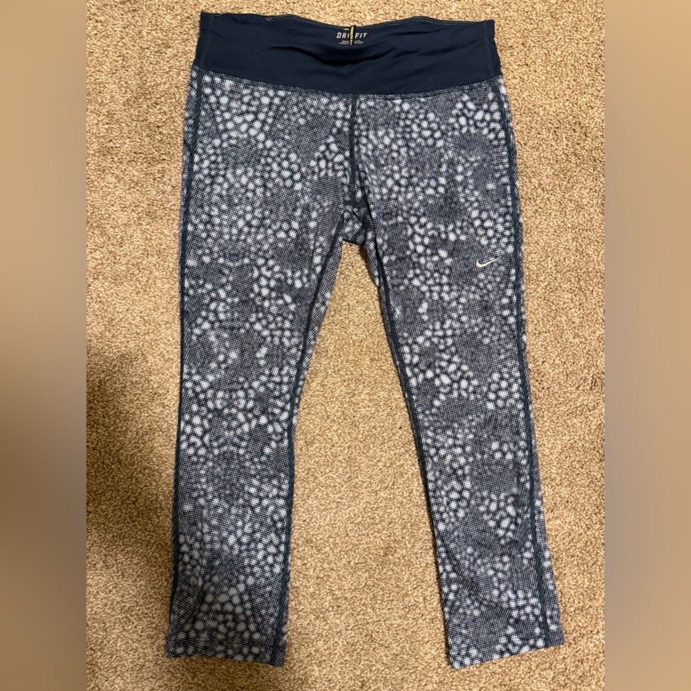 Nike Women's medium leggings Blue and White Patterned